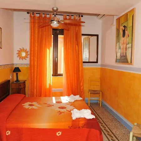 Tony And Judy Bed & Breakfast Orbetello